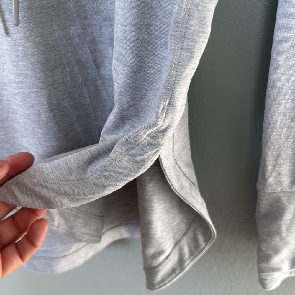 ATHLETA medium lightweight super soft Gray Long S… - image 3